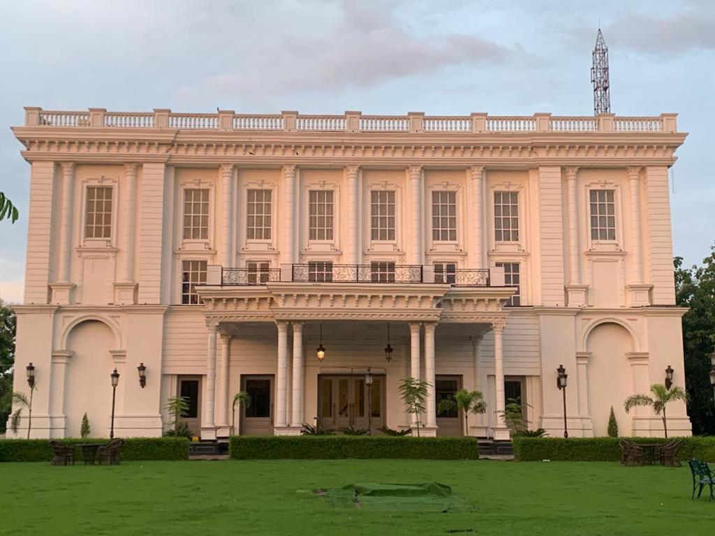 Hotel Abha Grand Alīgarh Exterior foto